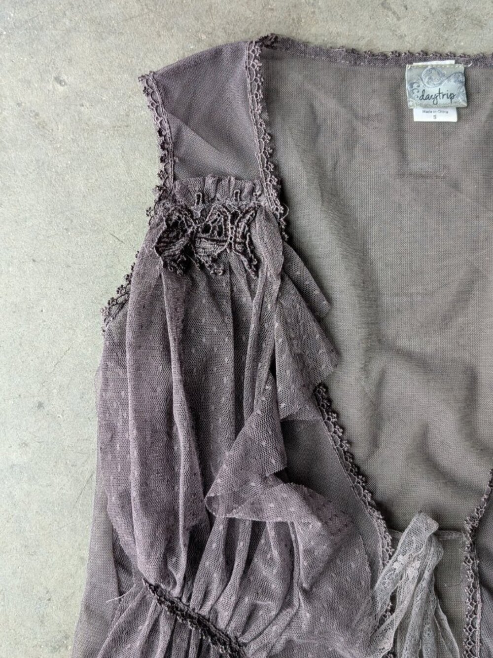 Daytrip Fairycore Whimsigoth Gray Sheer Lace Mesh Sleeveless Top small - Picture 3 of 9